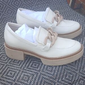 Dolce Vita Elegant Cream Loafers with Tan Accents